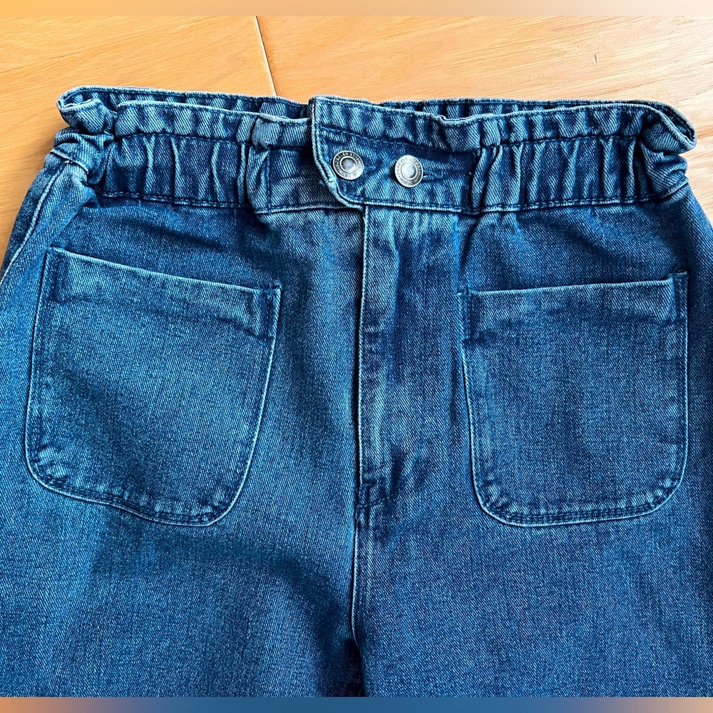 💙👖FOREVER 21 Blue💙Denim Jeans Unique Details👖